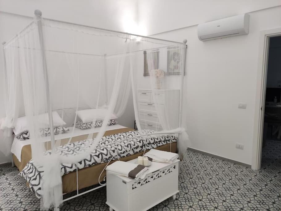 A Casa Del Mercante Monopoli Bagian luar foto